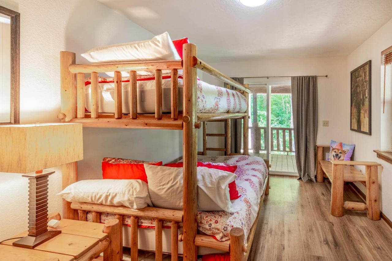 Red Fox Den Villa Силва Екстериор снимка